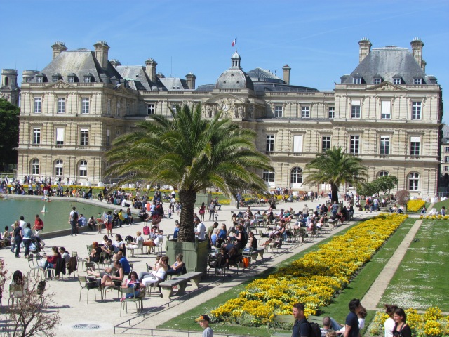 Parisians love their parks and gardens!